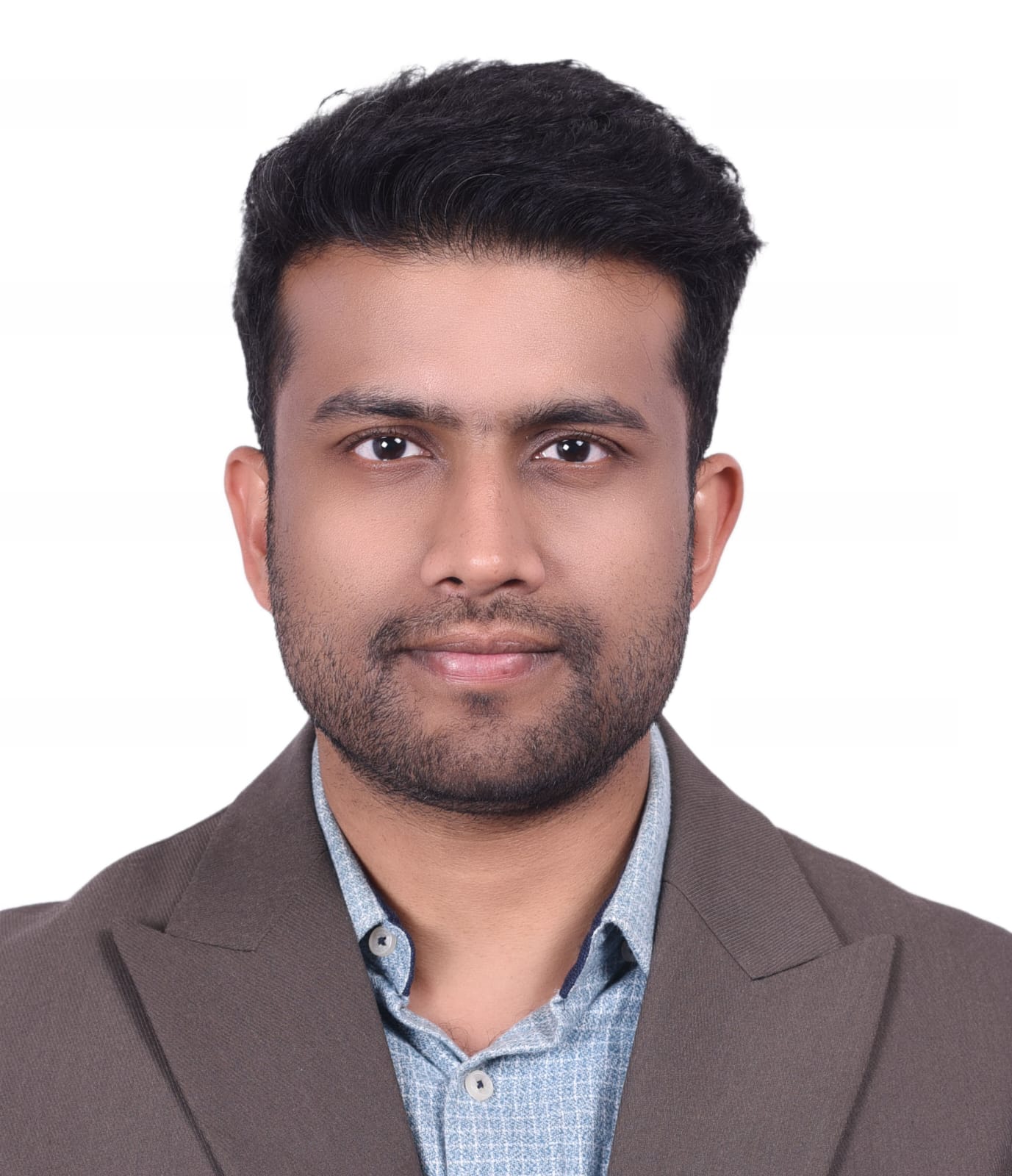 Dr. Aman Shah, Orthopaedic and Spine Surgeon